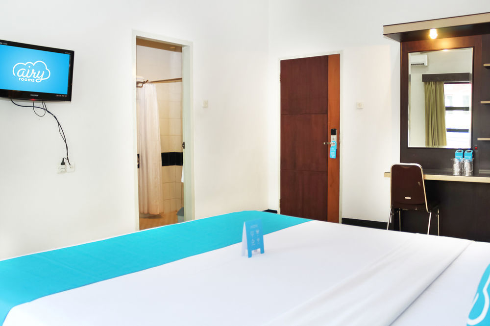Maktal Hotel Матарам Экстерьер фото