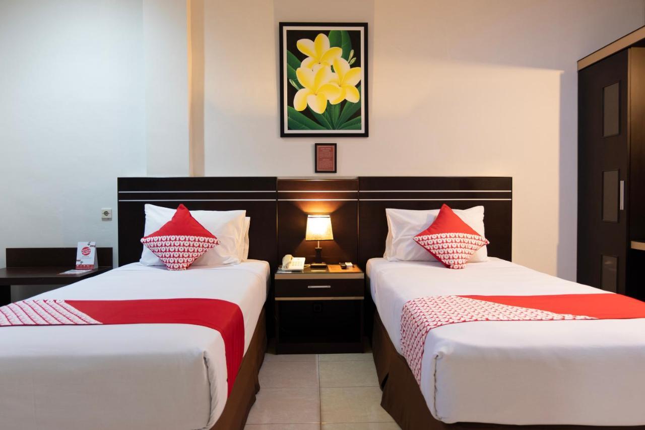 Maktal Hotel Матарам Экстерьер фото