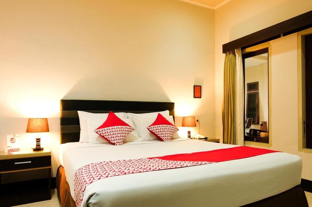 Maktal Hotel Матарам Экстерьер фото